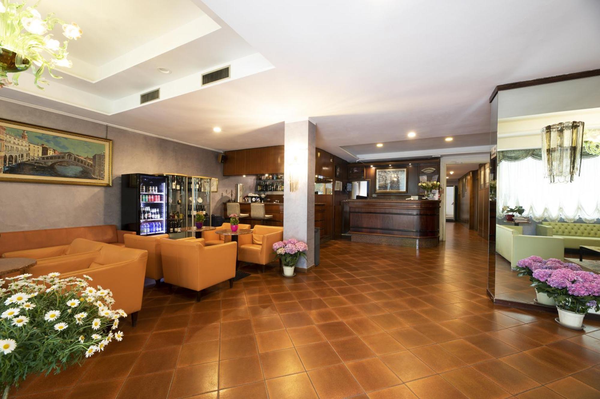Hotel Vienna Marghera Exterior photo