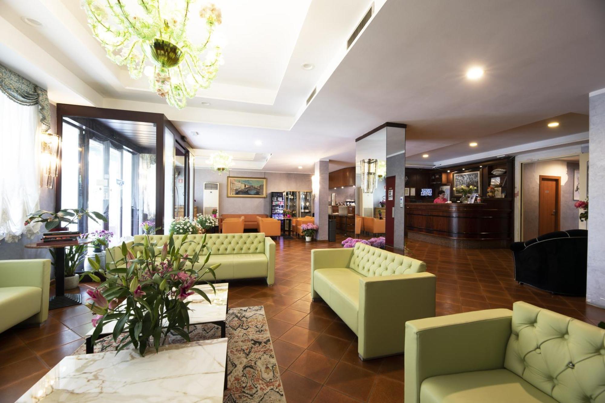 Hotel Vienna Marghera Exterior photo