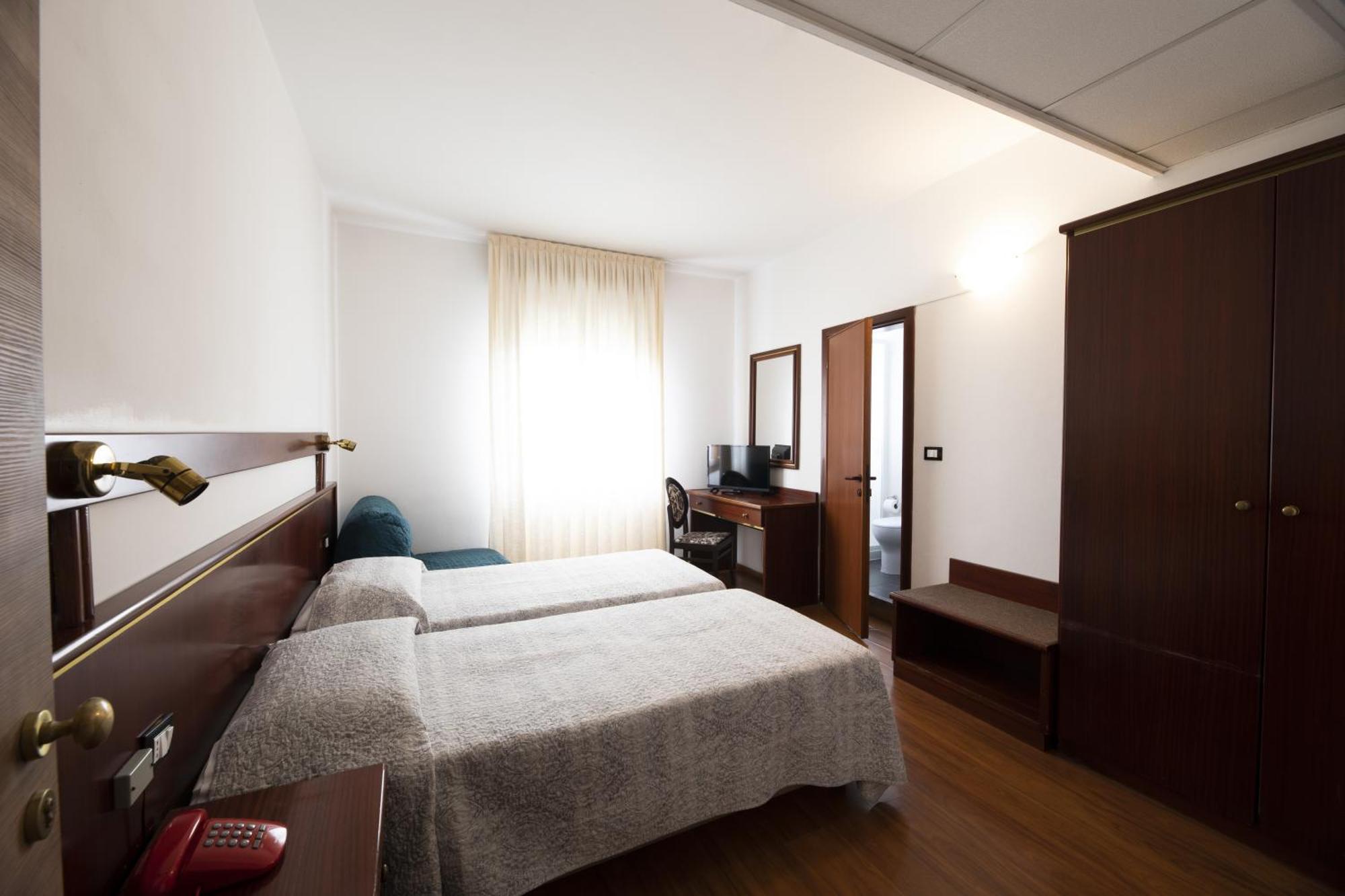 Hotel Vienna Marghera Exterior photo