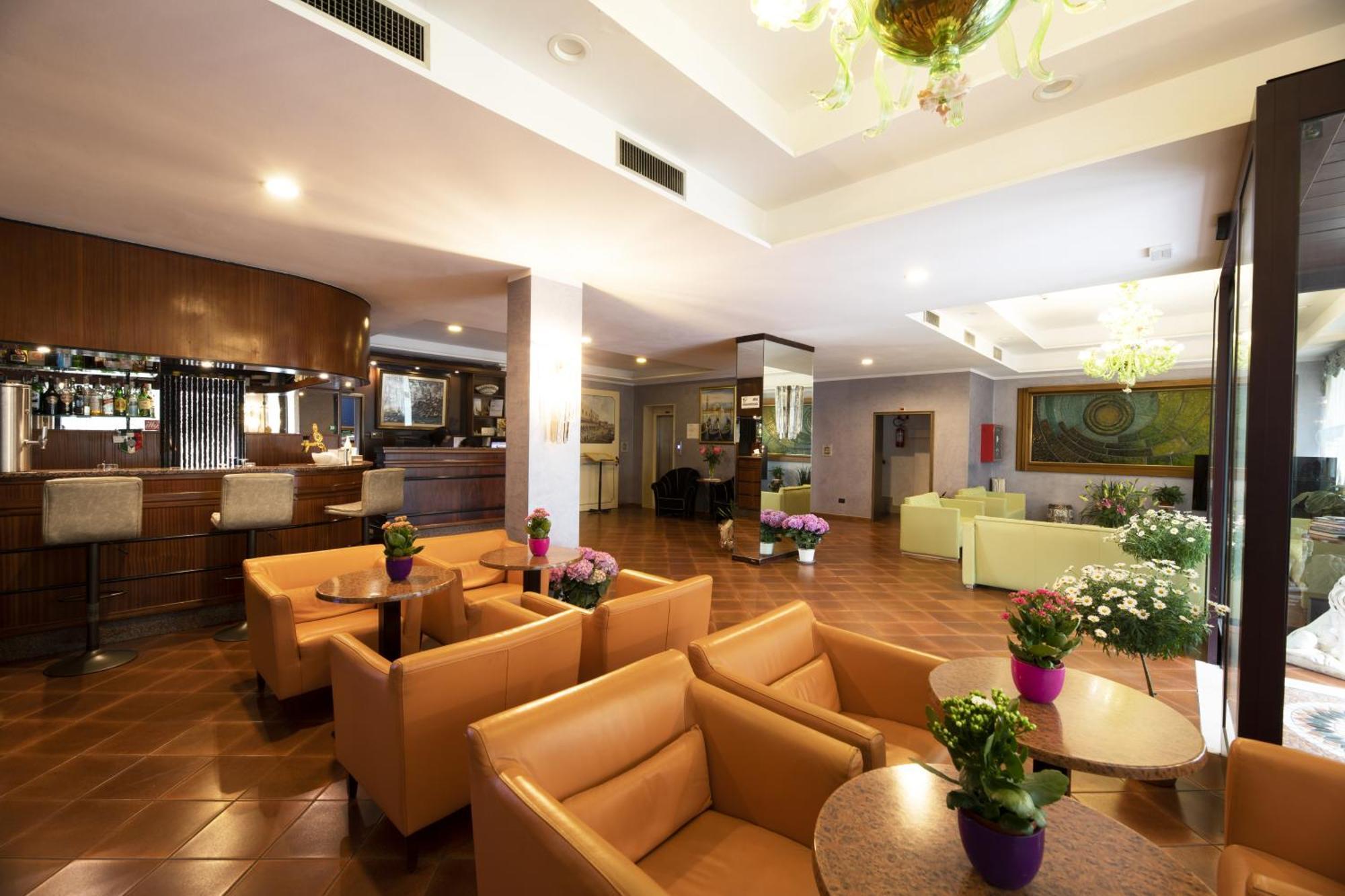 Hotel Vienna Marghera Exterior photo